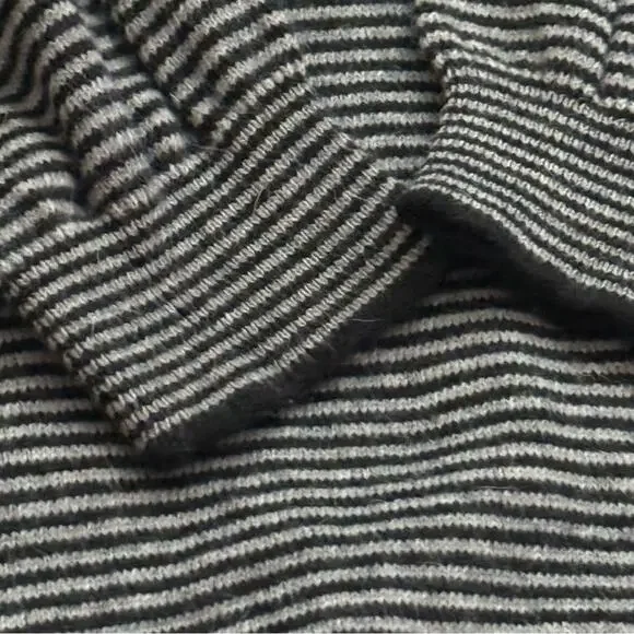 Little Marc Jacobs Girls Knit Dress Size 8 Striped Black Grey Casual Dainty - Picture 2 of 10